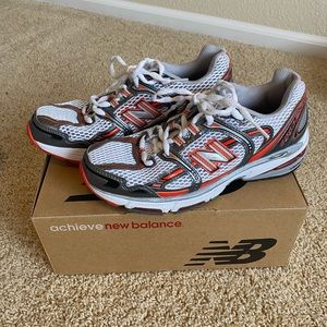 New Balance with Box Women’s 8 Orange and White Shoes